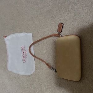 Coach est 1941 brown inside beauty plus dust bag wristlet